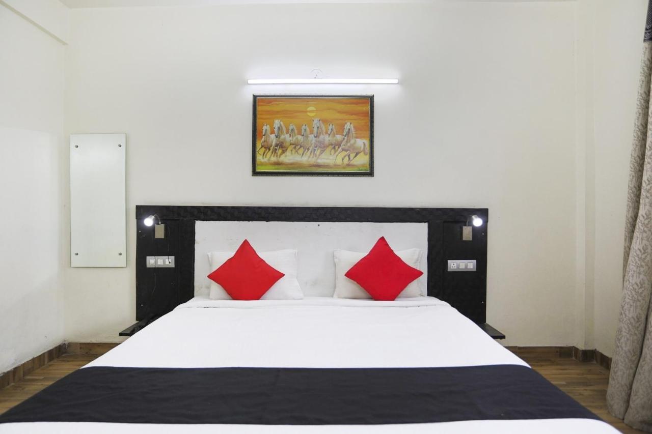 Capital O The Nest Expo Near Pvr Ansal Plaza Greater Noida Hotel Bagian luar foto