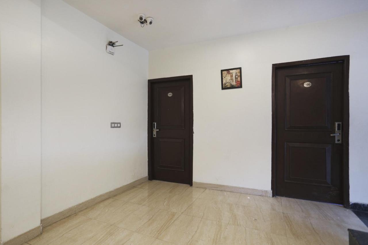Capital O The Nest Expo Near Pvr Ansal Plaza Greater Noida Hotel Bagian luar foto